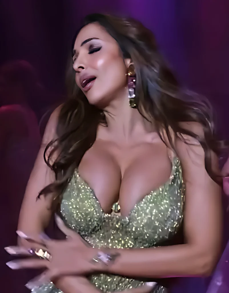 Bollywood’s Ageless Diva: Malaika Arora Redefines Boobs, Breasts, Confidence