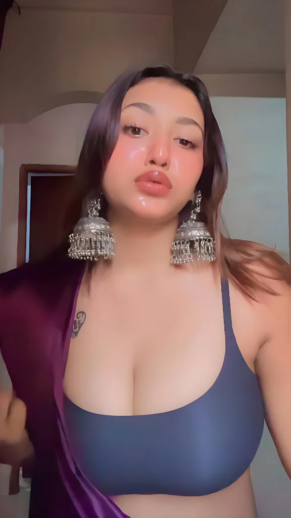 Big Boobs, Bigger Moves: Instagram's Divya Mandal Rules