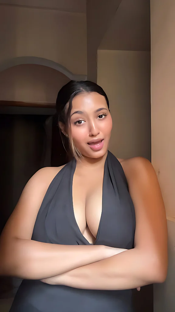 Big Boobs, Bigger Moves: Instagram's Divya Mandal Rules