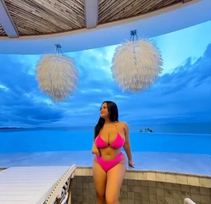 Instagram Model Praew Patcharee Redefines Beauty with Big Boobs Confidence