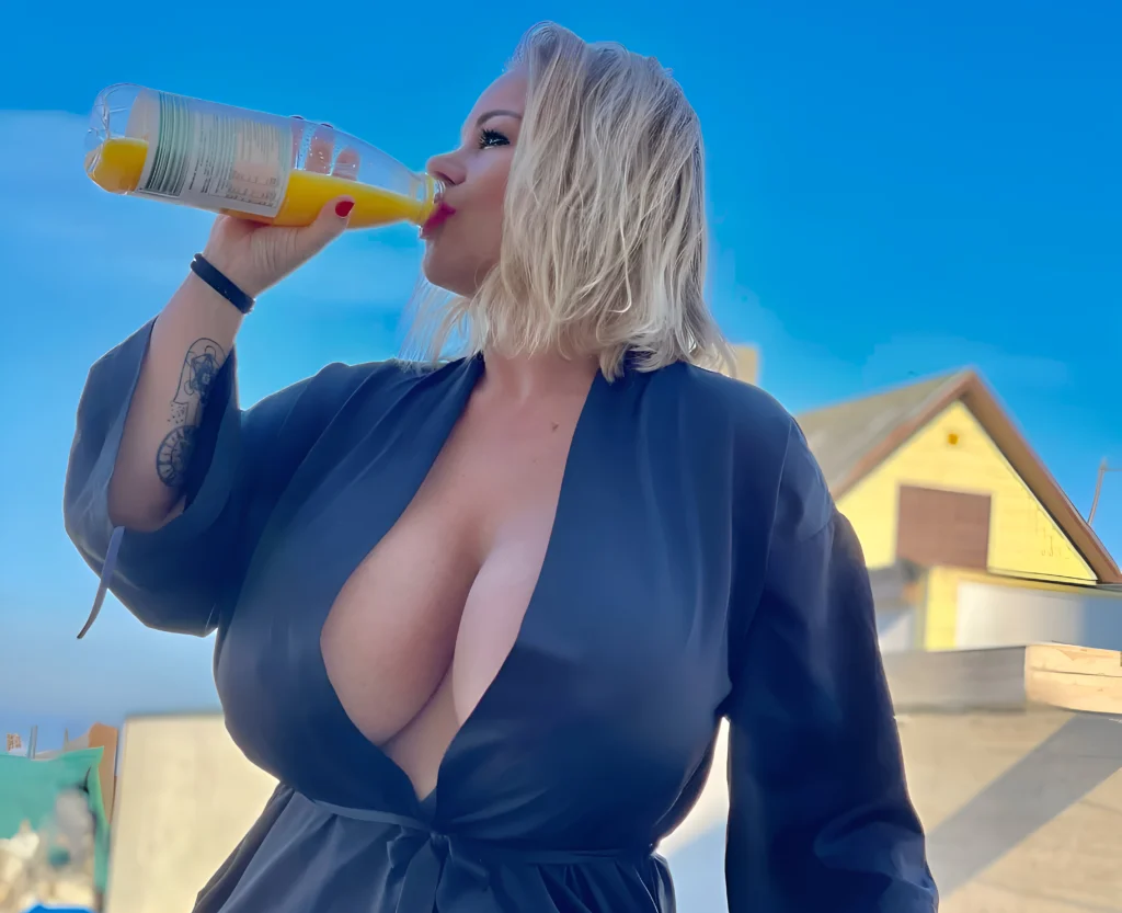 Bella Bodhi: Confident Curves Inspire a Body Revolution