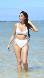 Farrah Abraham: The Unfiltered Business of Being Seen