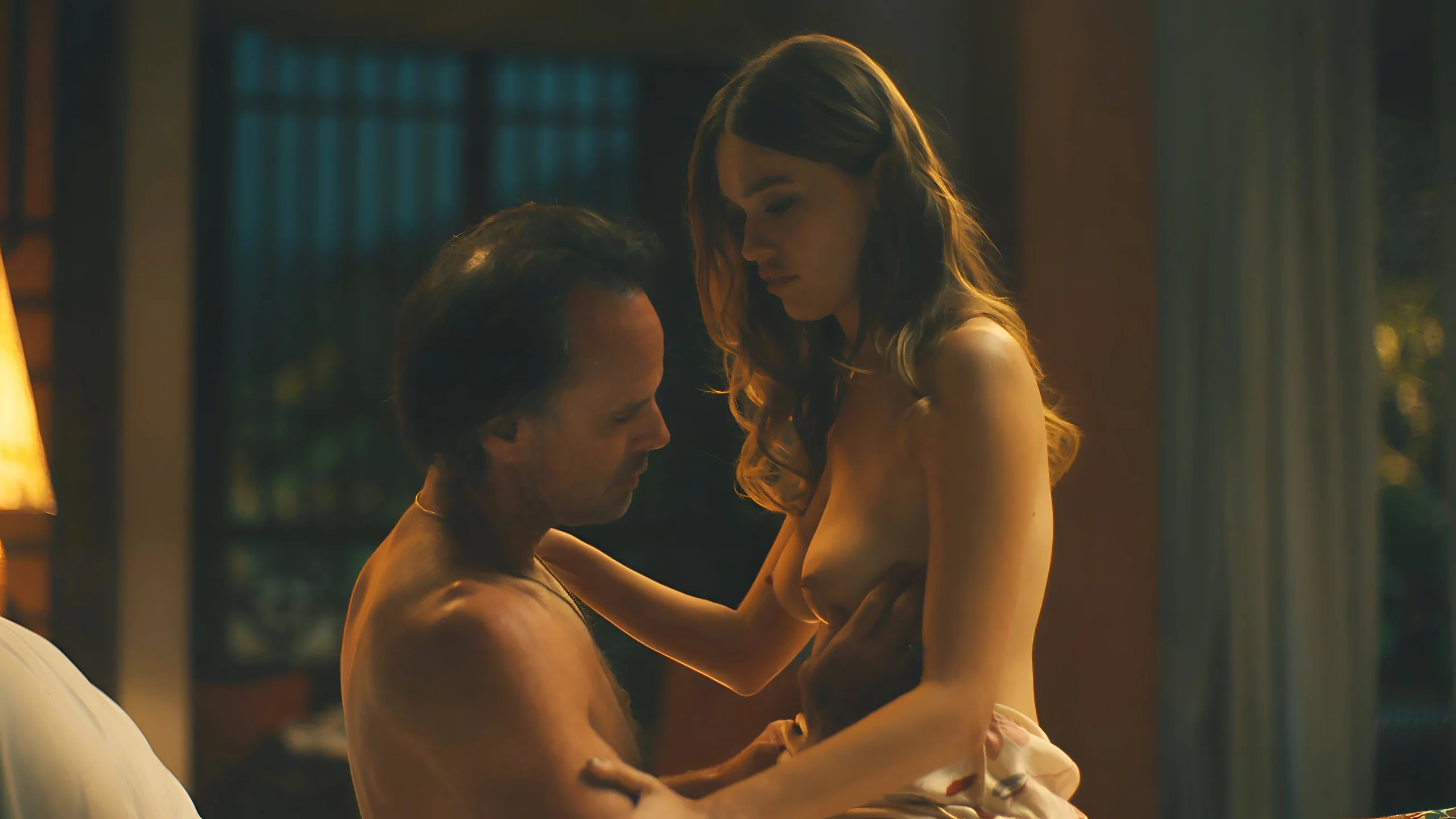 How Aimee Lou Wood Stole The White Lotus Spotlight