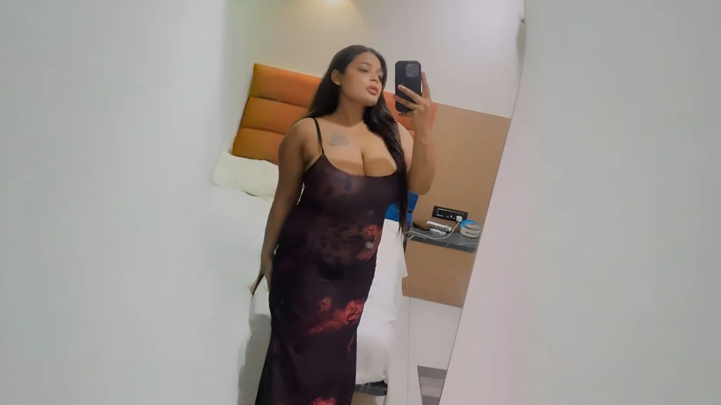 Lalita Nagar: Indian Muse Igniting Instagram with Curves