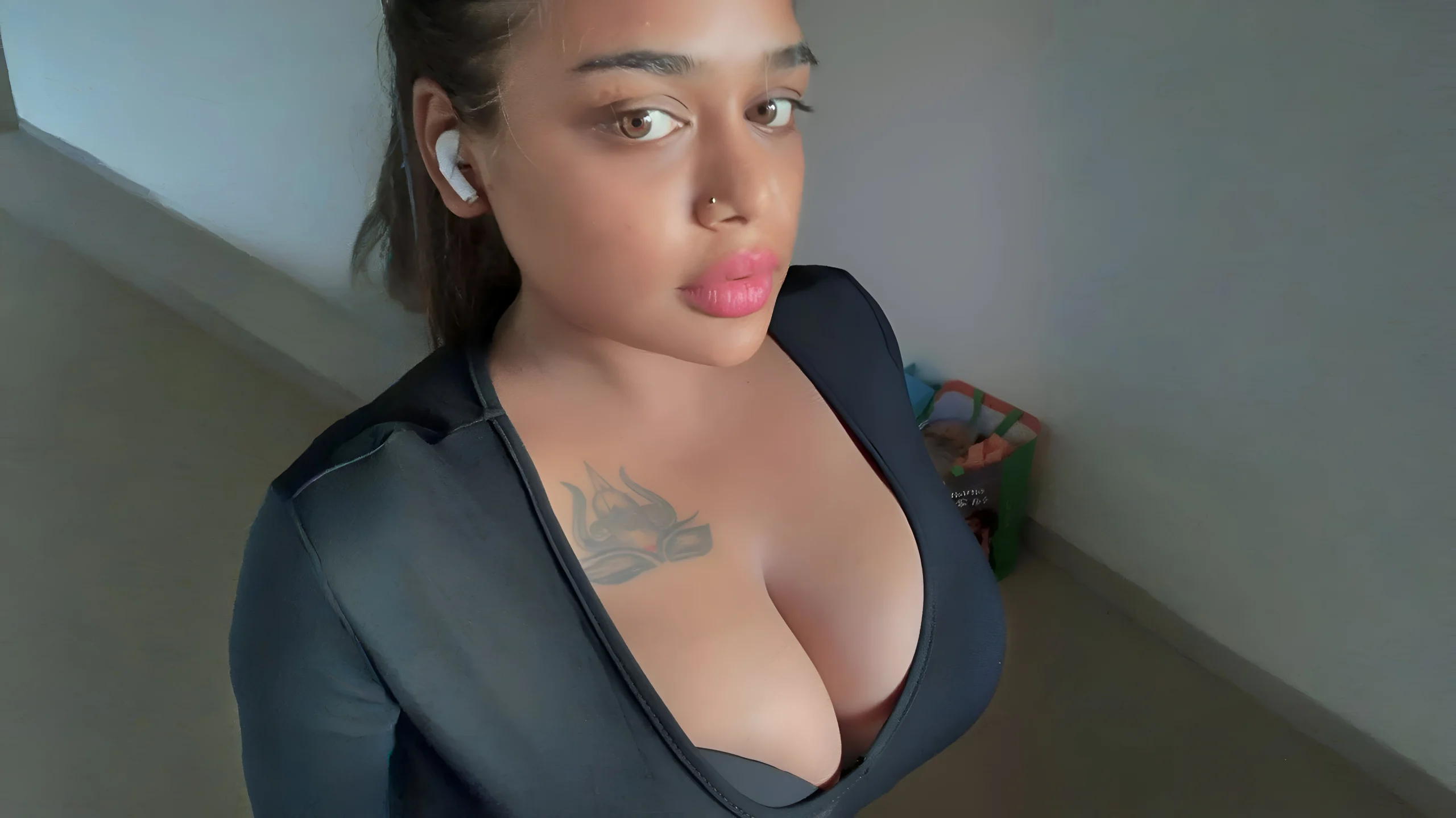 Lalita Nagar: Indian Muse Igniting Instagram with Curves