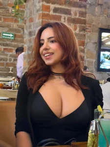 Herlinda Angel: Divine Curves Are a Heavenly Blessing