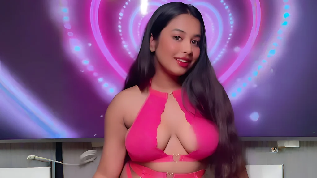 Sunetraa Saha: The Instagram Model Redefining Curvy Power Sunetraa Saha: The Instagram Model Redefining Curvy Power