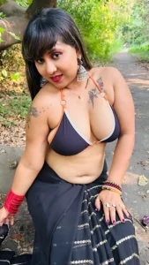 Tina Nandy Tapestry: Owns Her Curves and Career