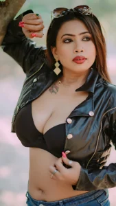 How Moumita Saha Navigates Unapologetic Femininity