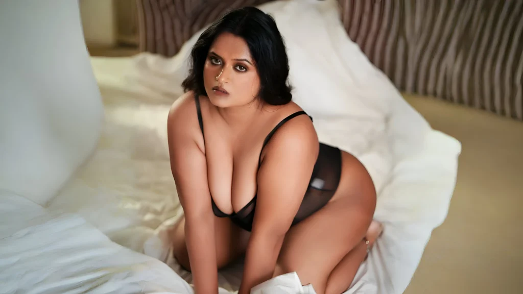 Tania: She Chooses the Allure of Contradiction