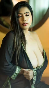 How Moumita Saha Navigates Unapologetic Femininity