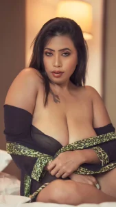 How Moumita Saha Navigates Unapologetic Femininity