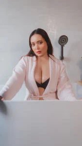 Koyel Sarkar: Redefining Bengali Allure on Instagram