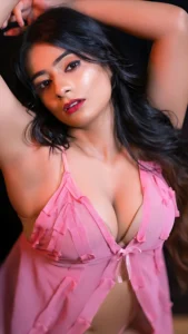 Dipshikha Roy: An Instagram Model's Powerful And Curvy