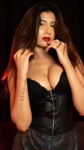 Shanu Dhekawa: Crafting a Confident Curvy Empire