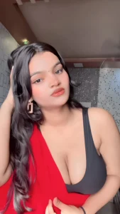 Khushi Vishwakarma: Unfiltered Pulse of Mumbai’s Reel Magic