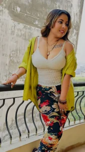 Tina Nandy Tapestry: Owns Her Curves and Career