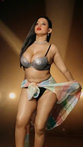 Dona Samanta: The Intriguing Allure of a Curated Mystery