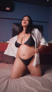 Srestha Das Babin: Redefining Breathtaking Curves