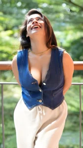 Dipshikha Roy: An Instagram Model's Powerful And Curvy