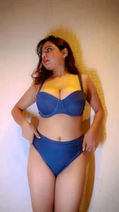 Shirin Nari: Serving Divine Curves and Cultural Fire