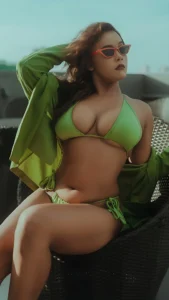 Sara Queen: Unapologetic Art of "Me Model Sara"