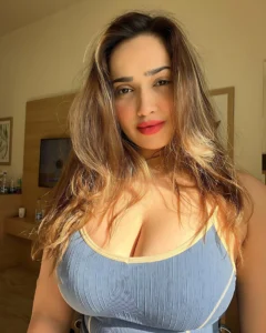 Aditi Mistry: Amplitude – Where Scale Meets Sensation