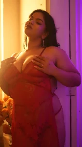 Writika Dey: Revolutionizing Authenticity with Killer Curves