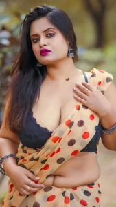 Tania: She Chooses the Allure of Contradiction