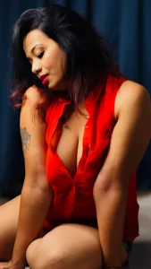 Ruma Chakraborty: Where Calm Meets Curve