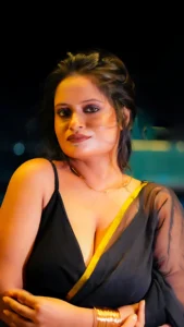 Tania: She Chooses the Allure of Contradiction