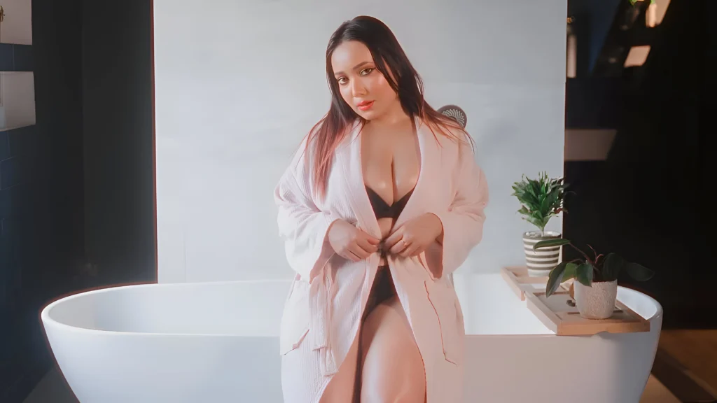 Koyel Sarkar: Redefining Bengali Allure on Instagram