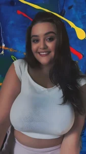 Piyali Ghosh: The Bengali Bombshell Setting Instagram Alight