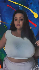 Piyali Ghosh: The Bengali Bombshell Setting Instagram Alight