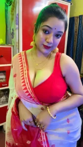 Ananya Bhandari: Modeling Meets Unapologetic Business Acumen