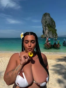 Alessia Barbarossa: Power of 148K Followers and a Personal Blog