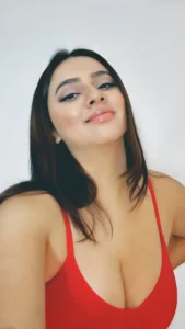 How Anamika Built 214K Followers by Refusing to Shrink