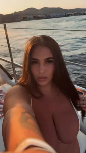 Alessia Barbarossa: Power of 148K Followers and a Personal Blog