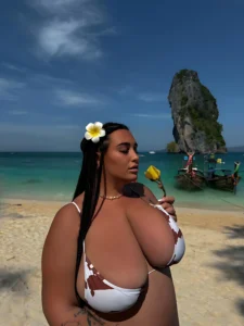 Alessia Barbarossa: Power of 148K Followers and a Personal Blog