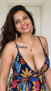 Priyanka Singh: Modeling Career on Curves and Confidence