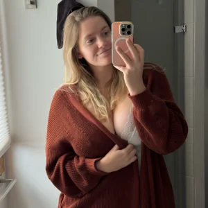 Valerie Bardot: The Playful Path to Unapologetic Confidence