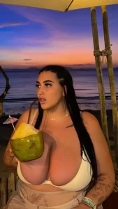 Alessia Barbarossa: Power of 148K Followers and a Personal Blog