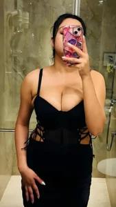 Ananya Bhandari: Modeling Meets Unapologetic Business Acumen