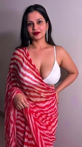 Priyanka Singh: Modeling Career on Curves and Confidence