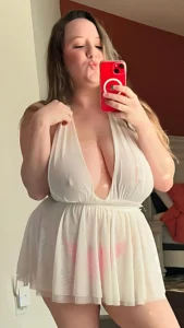 Henna: Her Quiet Revolution, Unlikely Icon, Unfiltered Body