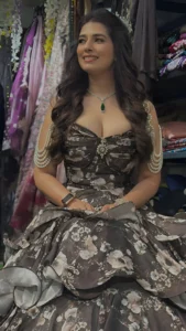 Rasha Kirmani: A Khaleesi's Regal, Curvy Confidence