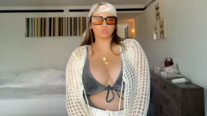 How Anamika Built 214K Followers by Refusing to Shrink