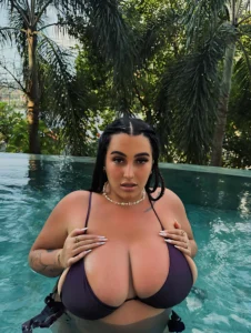 Alessia Barbarossa: Power of 148K Followers and a Personal Blog