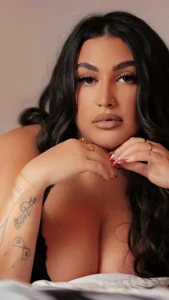 Alessia Barbarossa: Power of 148K Followers and a Personal Blog