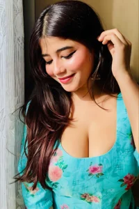 Unveiling Kayra, the Celestial Beauty with Curves That Captivate